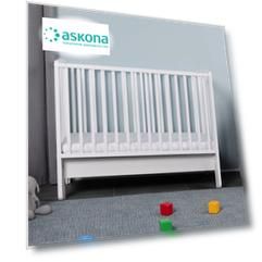 Кровать для новорожденного Born с маятником
