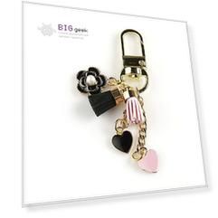 Брелок elago Keyring для AirPods