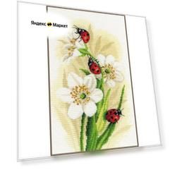 PN-0190657 Набор для вышивки крестом LanArte Ladybug parade "Парад божьих коровок"