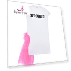 Белая футболка с принтом "ARROGANT" Scrambled Ego