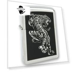 Зажигалка ZIPPO Tigre Satin Chrome, латунь с ник.-хром. покрыт., серебр., матовая, 36х56х12 мм