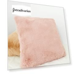 Stradivarius Чехол Для Декоративной Подушки Из Искусственного Меха Женская Коллекция Цвет Розового Макияжа 64