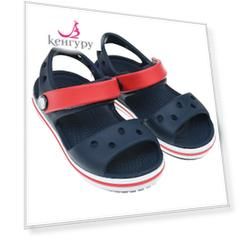 Сланцы-сандалии с красной полоской Crocs детские